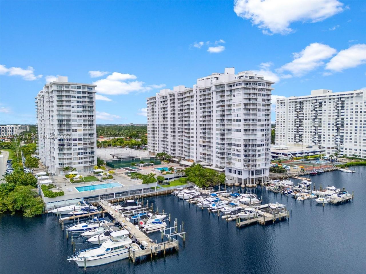 18081 Biscayne Blvd *boat Slip C-8 , Aventura, FL 33160 Photo