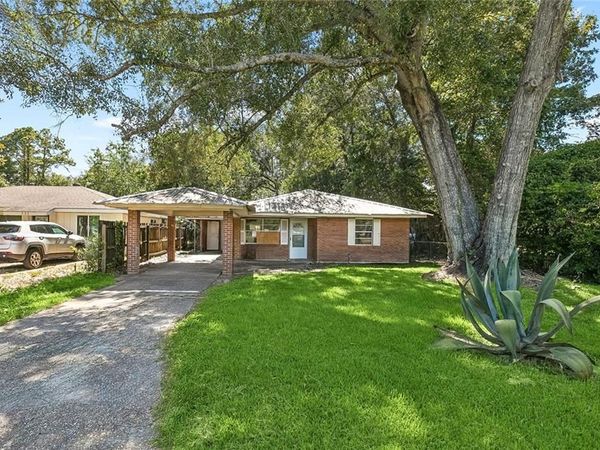 245 N DRYADES Street , Ponchatoula, LA 70454