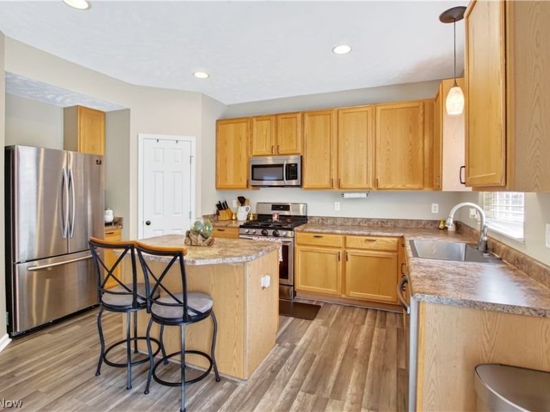 1240 Creekledge Court, Streetsboro, OH 44241 Photo 6