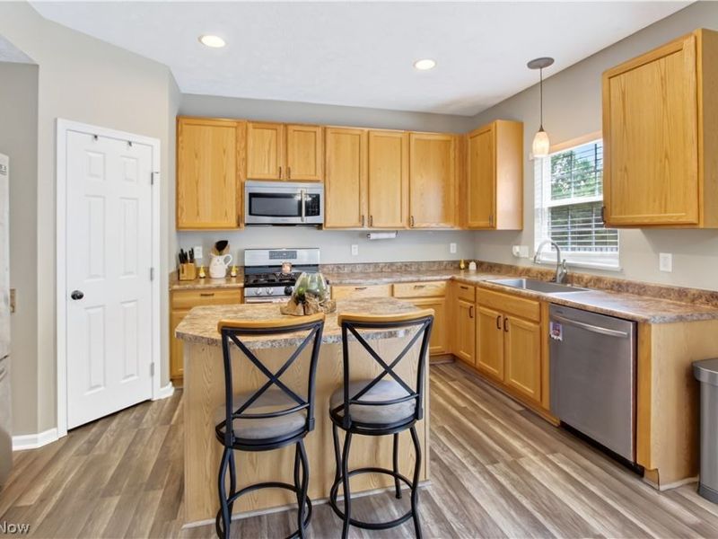 1240 Creekledge Court, Streetsboro, OH 44241 Photo 7