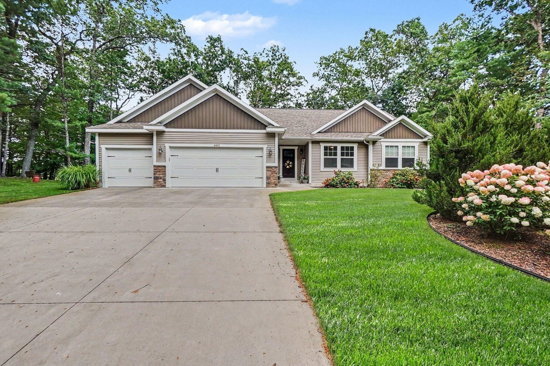 4462 Manchester Lane, Twin Lake, MI 49457 Main Photo