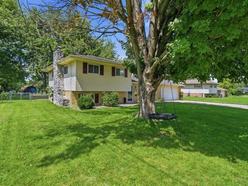 5771 Lake Circle Drive, Fairfield, OH 45014 Photo 3
