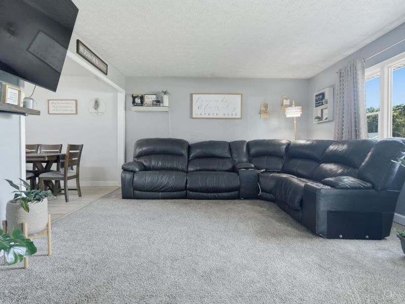 5771 Lake Circle Drive, Fairfield, OH 45014 Photo 7
