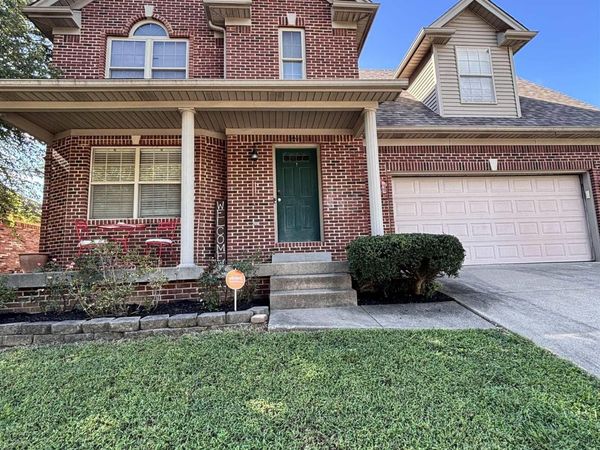 1714 Sterling Oaks Drive, Sellersburg, IN 47172