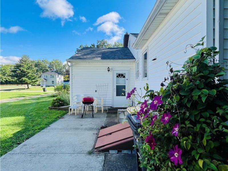 2317 W 11th Street, Ashtabula, OH 44004 Photo 10