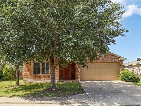208 Wild Cat DR, Bastrop, TX 78602