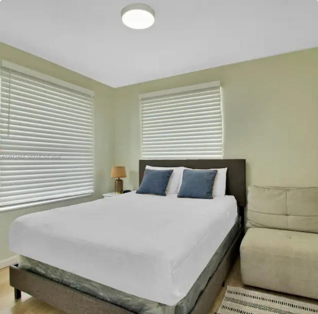 1031 SW 3rd St , Unit 1031, Hallandale Beach, FL 33009 Photo