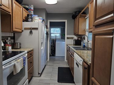 7735 Nicholas Circle, Omaha, NE 68114