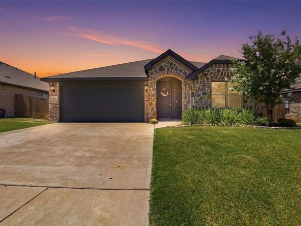 1032 Fairfax Drive , Godley, TX 76044