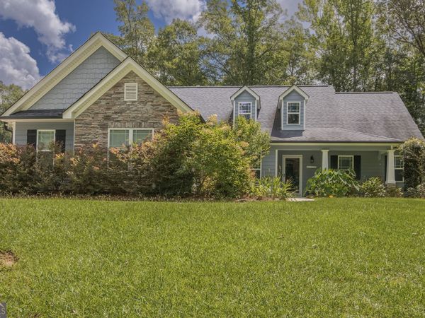 52 Brooks Lake Drive, Newnan, GA 30263