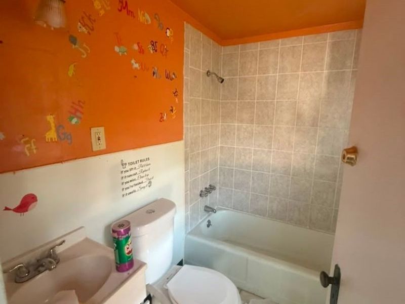 1261 E 71st Street E, Cleveland, OH 44103 Photo 8