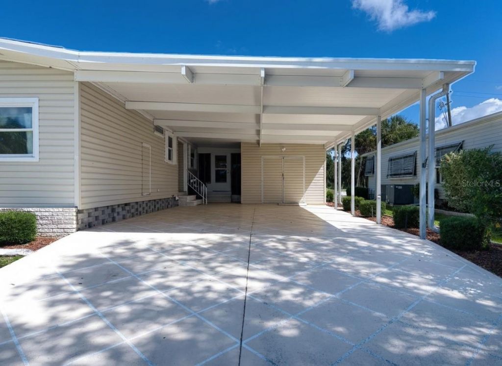 8530 Countess Avenue Circle , Palmetto, FL 34221 Photo