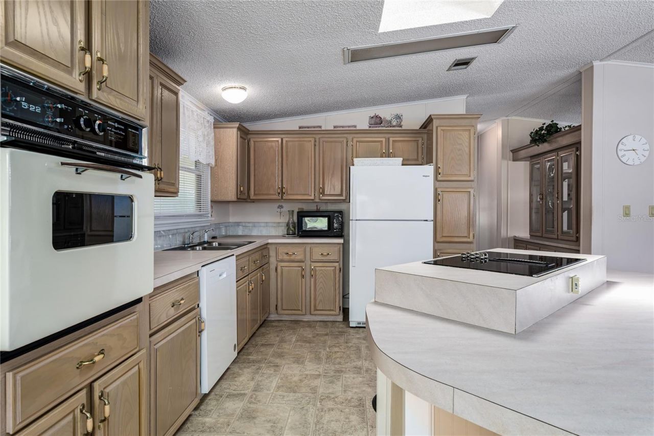 8530 Countess Avenue Circle , Palmetto, FL 34221 Photo