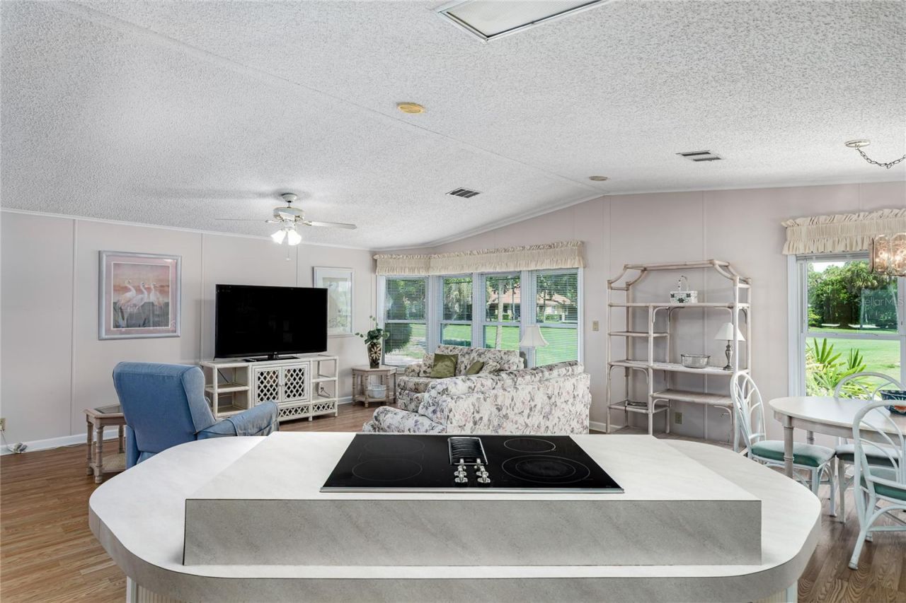 8530 Countess Avenue Circle , Palmetto, FL 34221 Photo