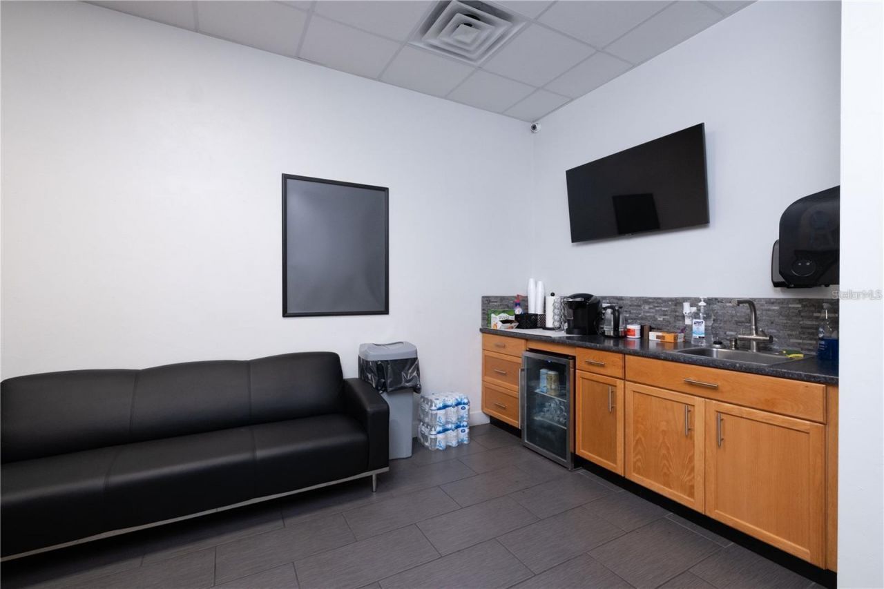 1725 N Main Street , Gainesville, FL 32609 Photo