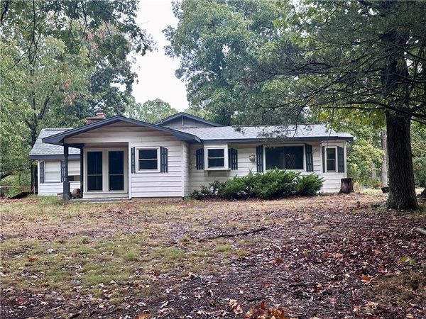 10841 W High Meadows Drive, Rogers, AR 72756