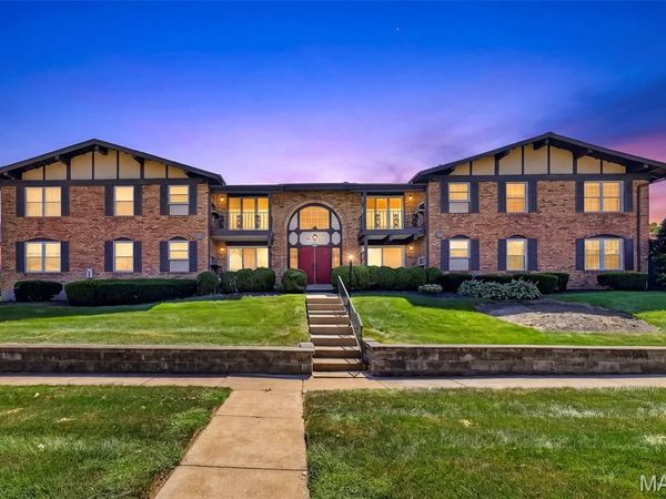 11999 Villa Dorado Drive, Unit E, St Louis, MO 63146