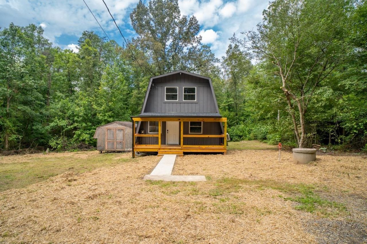 255 Riverdale Dr, Stanardsville, VA 22973 Main Photo