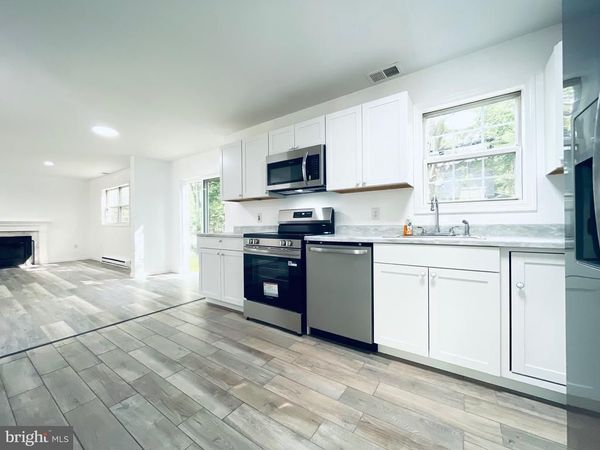 1226 COUNTRY PLACE DRIVE, TOBYHANNA, PA 18466