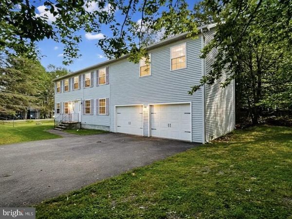 1226 COUNTRY PLACE DRIVE , TOBYHANNA, PA 18466