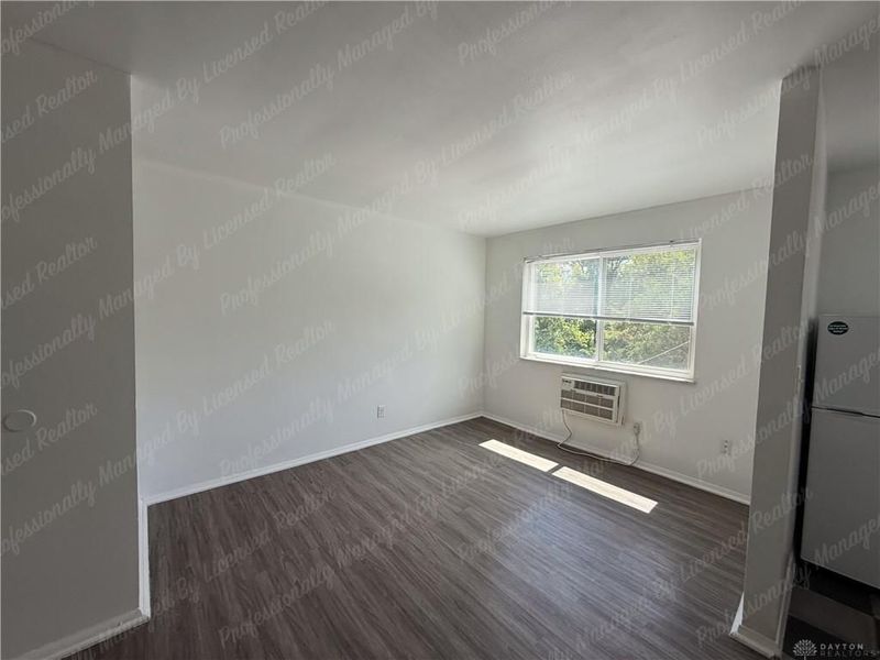 946 Burton Avenue, Unit 10, Cincinnati, OH 45229 Photo 4