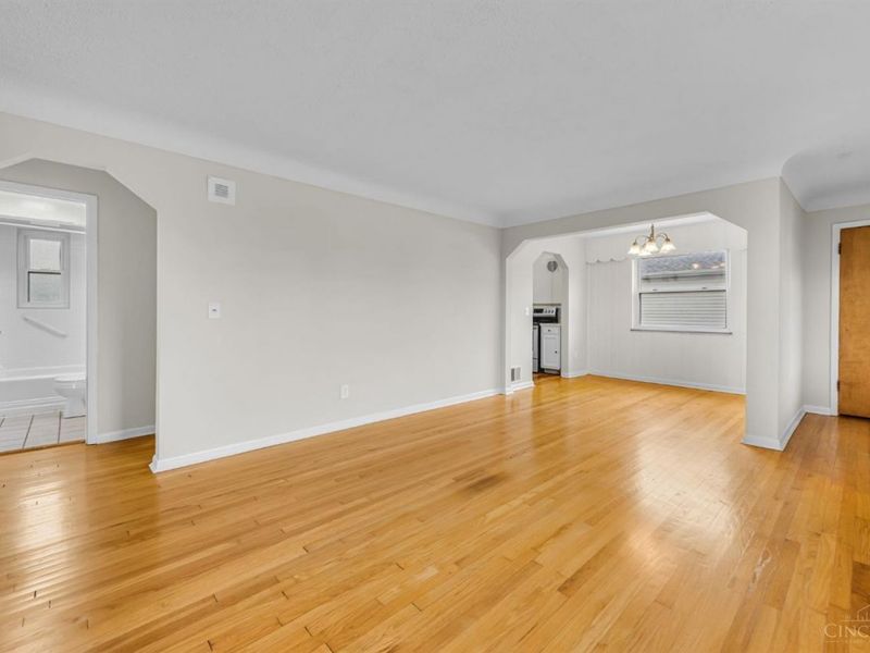 4410 Race Rd, Green Township, OH 45211 Photo 12