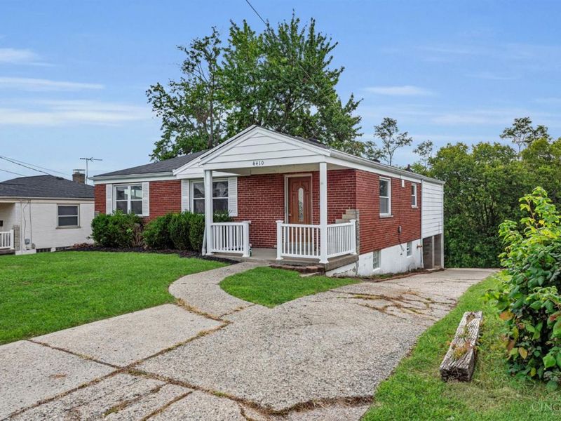 4410 Race Rd, Green Township, OH 45211 Photo 6