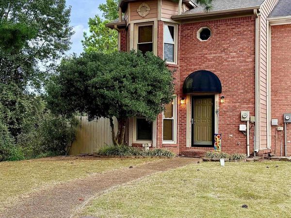 2301 Williamsburg Court SW, Decatur, AL 35603
