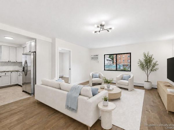 14726 Roosevelt Avenue, Unit 1C, Flushing, NY 11354