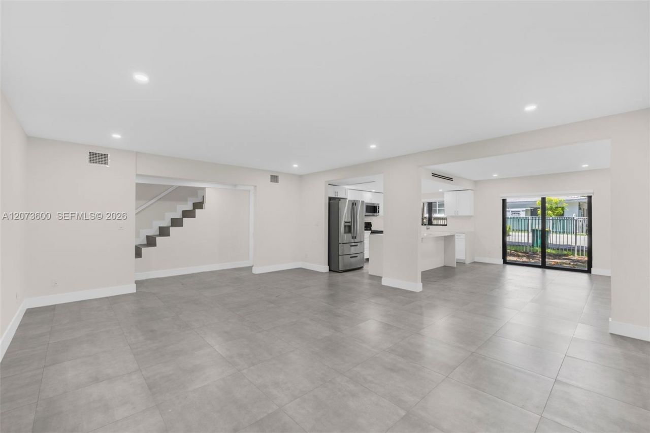 345 Sarto Ave , Unit 1, Coral Gables, FL 33134 Photo