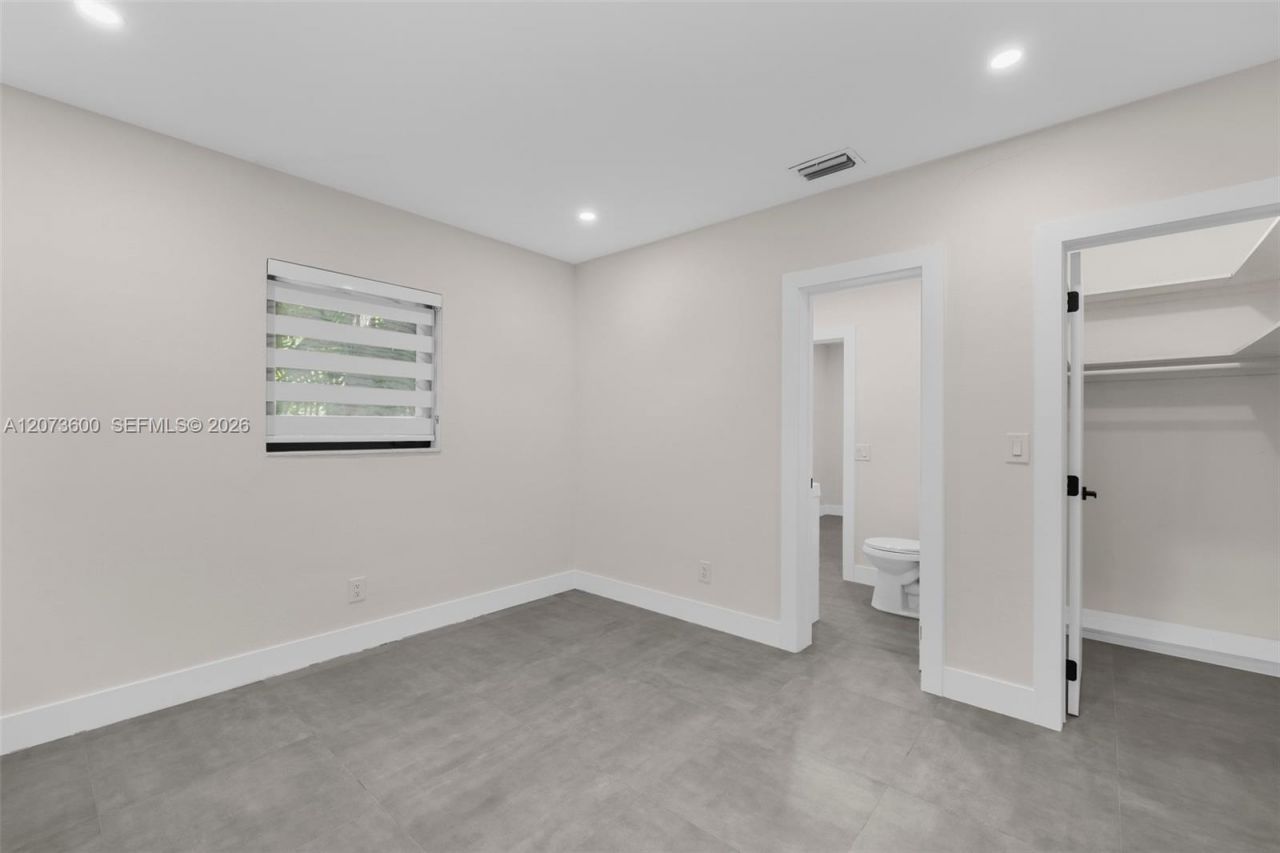 345 Sarto Ave , Unit 1, Coral Gables, FL 33134 Photo