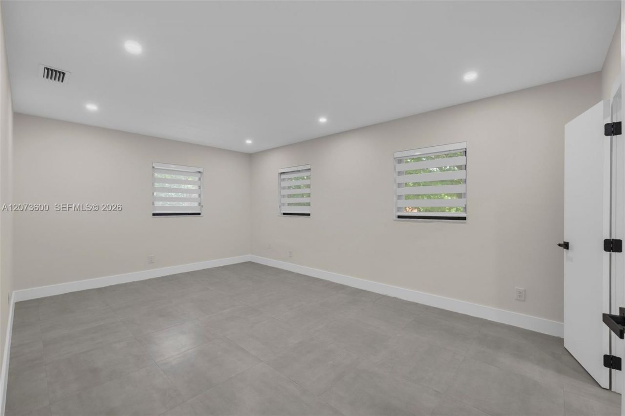 345 Sarto Ave , Unit 1, Coral Gables, FL 33134 Photo