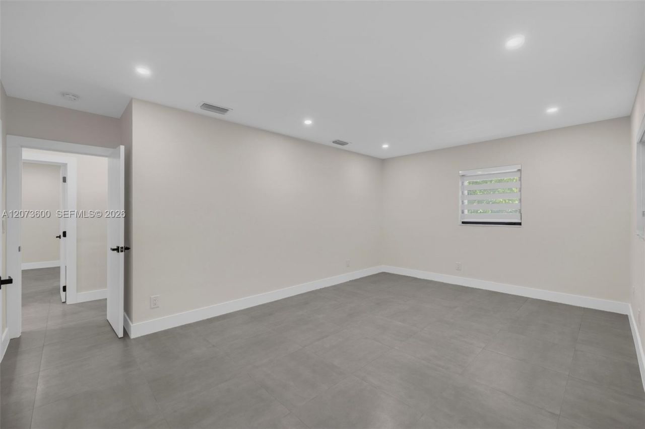 345 Sarto Ave , Unit 1, Coral Gables, FL 33134 Photo