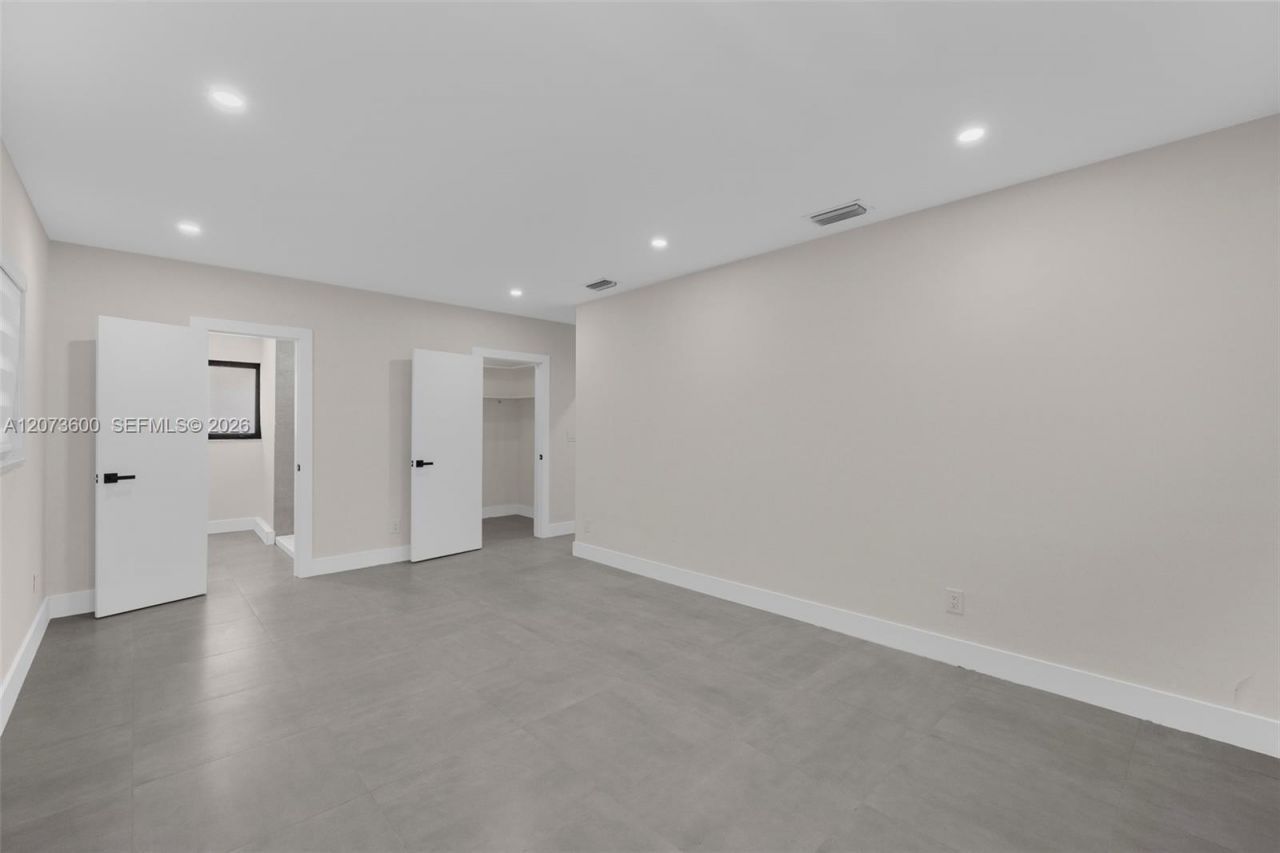 345 Sarto Ave , Unit 1, Coral Gables, FL 33134 Photo