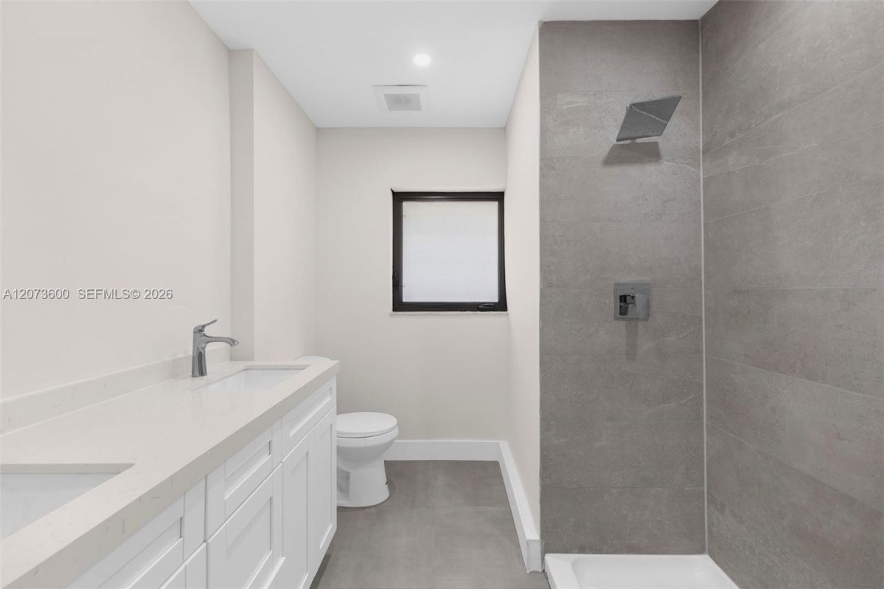 345 Sarto Ave , Unit 1, Coral Gables, FL 33134 Photo