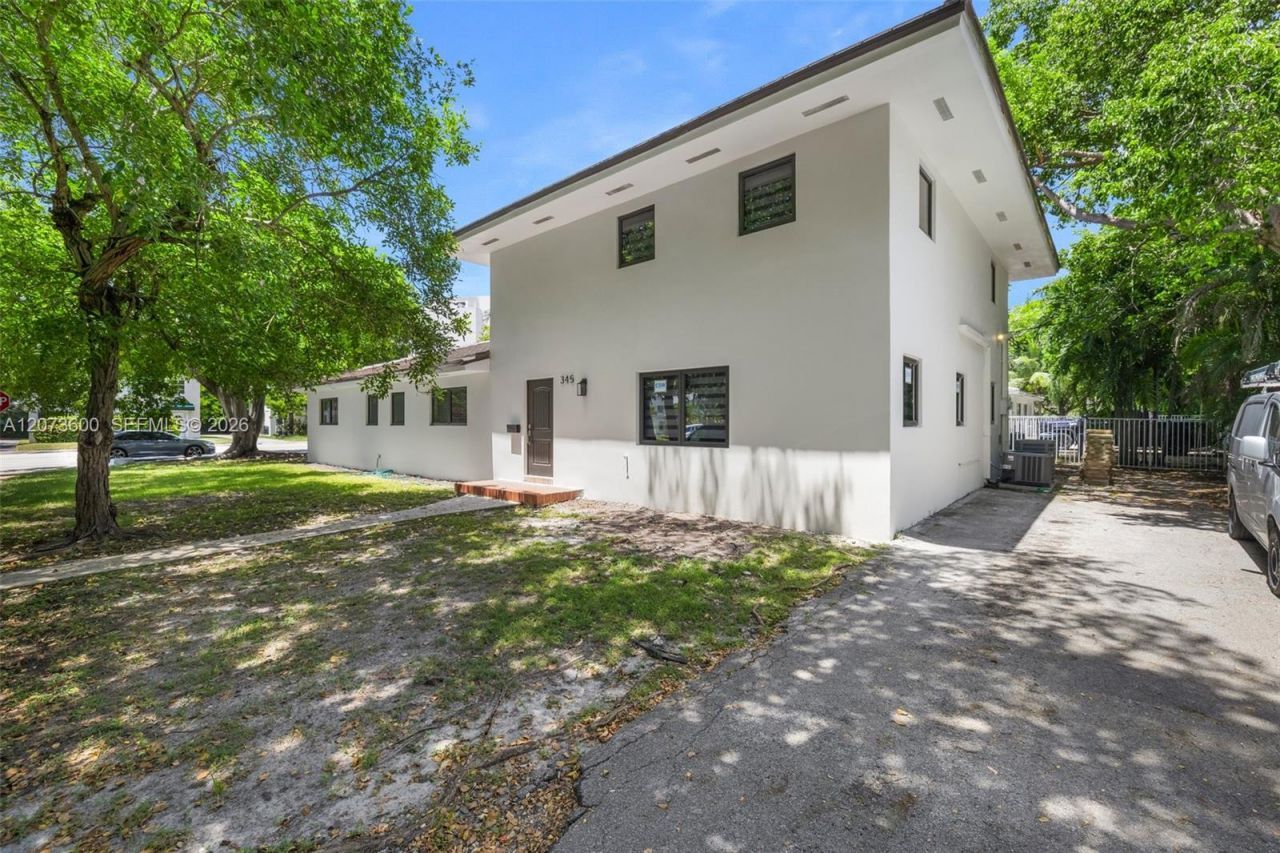 345 Sarto Ave , Unit 1, Coral Gables, FL 33134 Photo