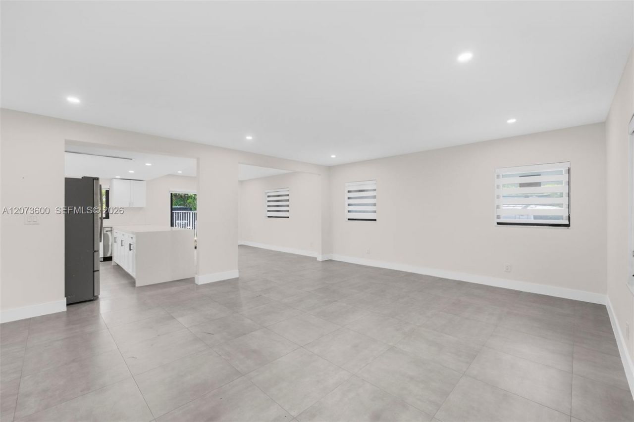 345 Sarto Ave , Unit 1, Coral Gables, FL 33134 Photo