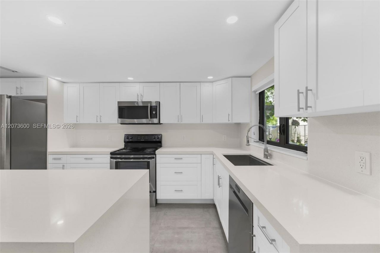 345 Sarto Ave , Unit 1, Coral Gables, FL 33134 Photo