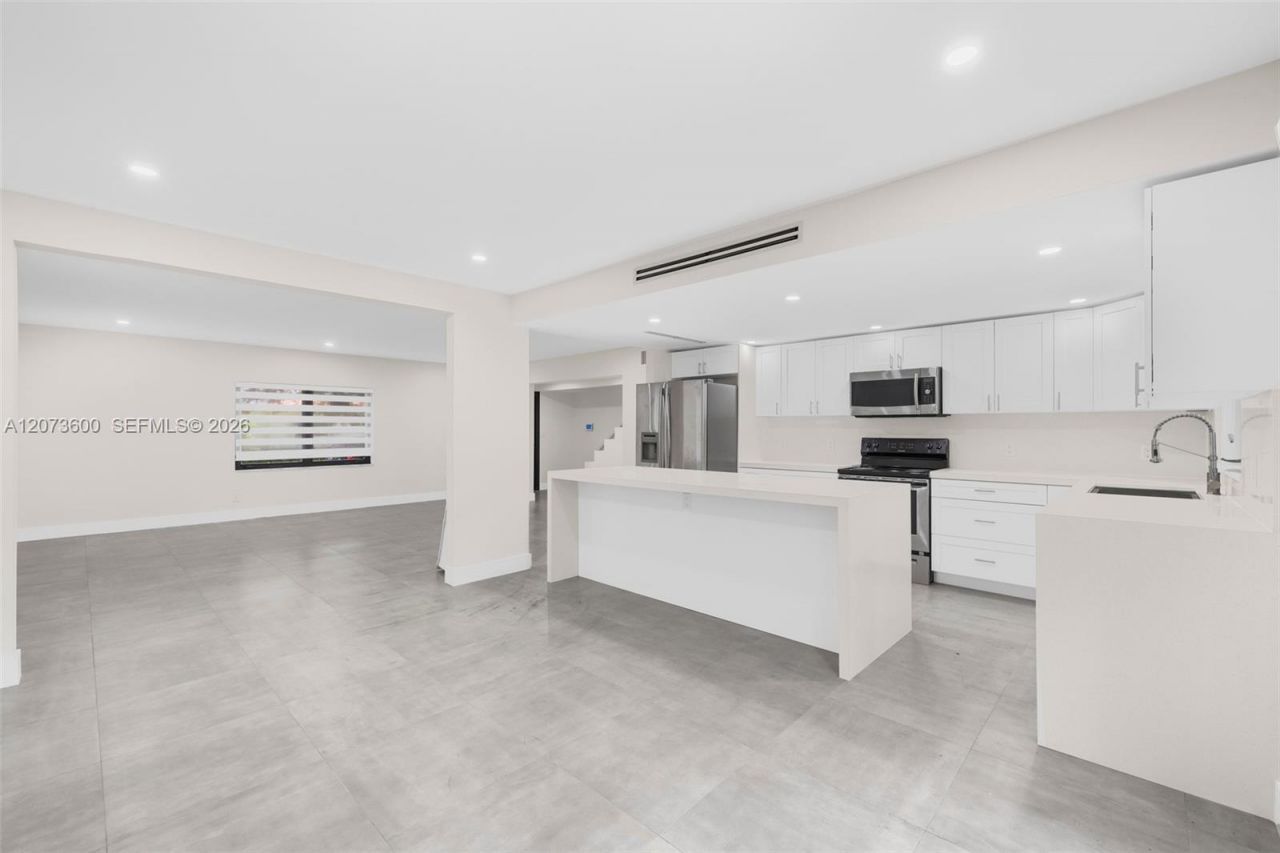 345 Sarto Ave , Unit 1, Coral Gables, FL 33134 Photo