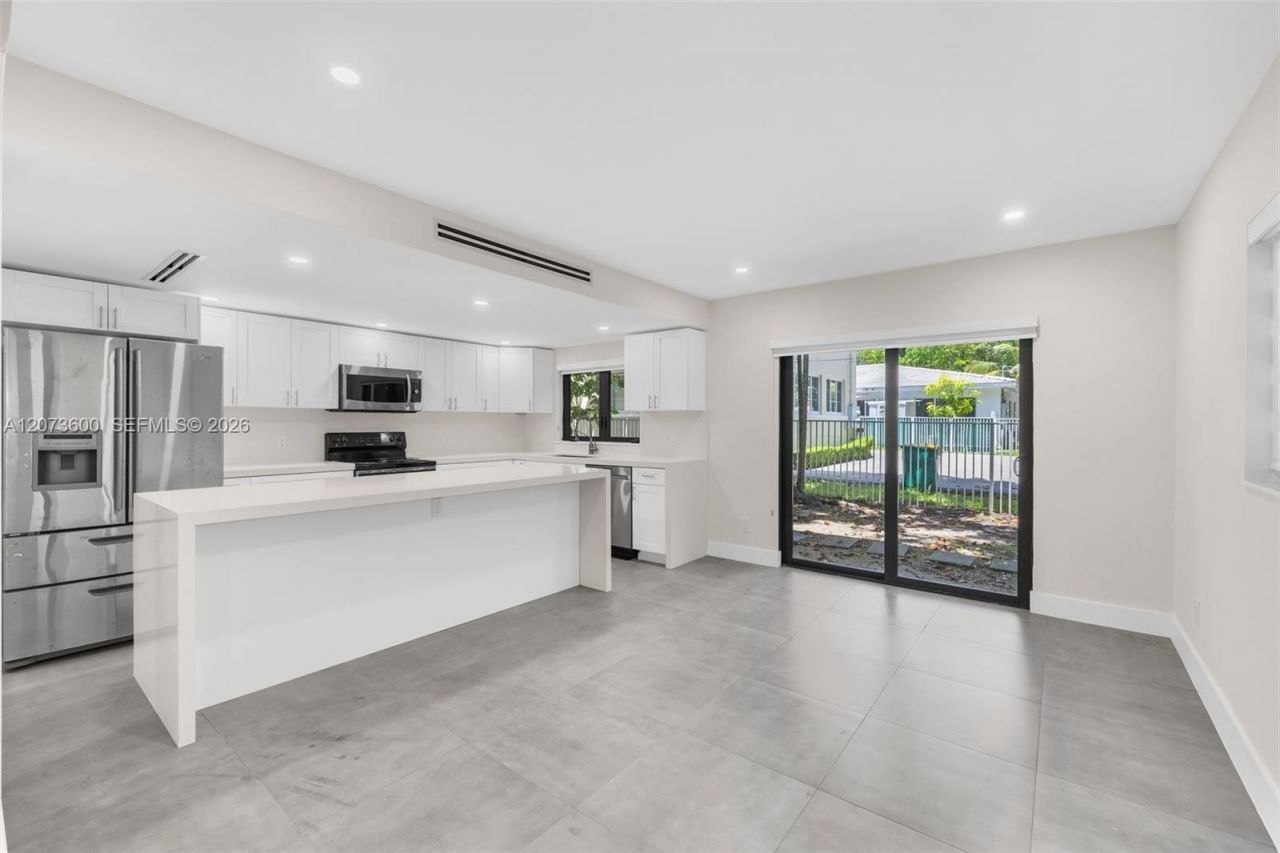 345 Sarto Ave , Unit 1, Coral Gables, FL 33134 Photo