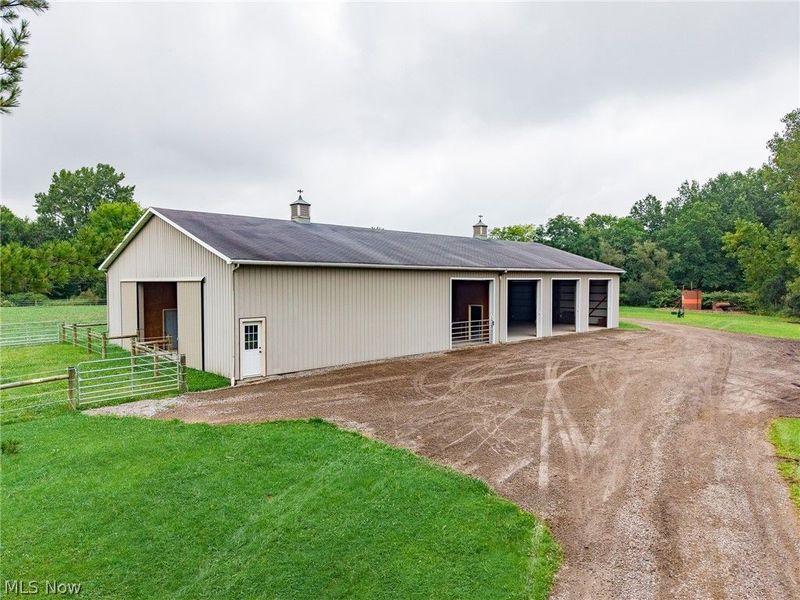 357 State Road, Warren, OH 44483 Photo 1