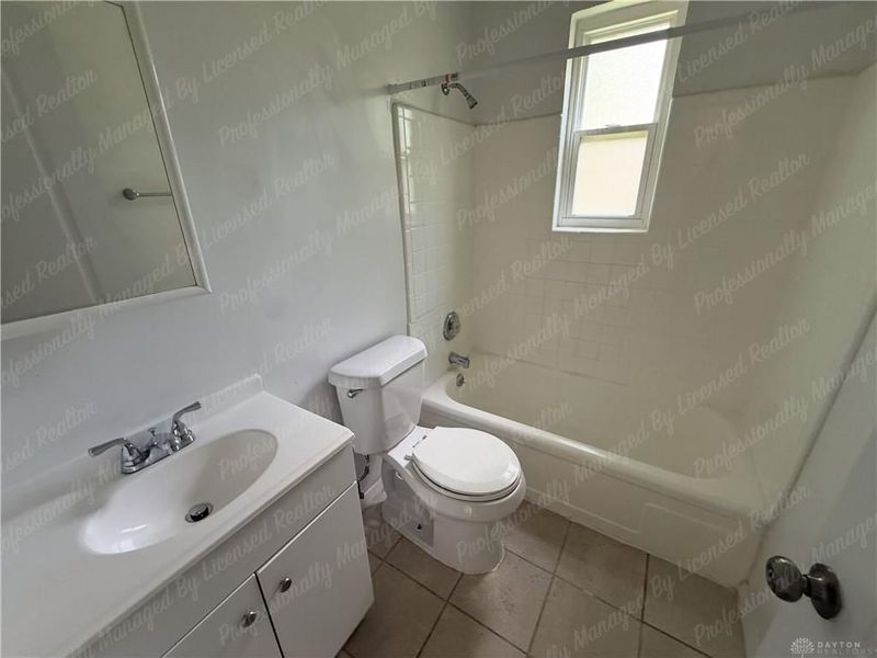 946 Burton Avenue, Unit 11, Cincinnati, OH 45229 Photo 10