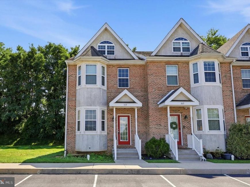309 William Taft Avenue, Downingtown, PA 19335 Main Photo