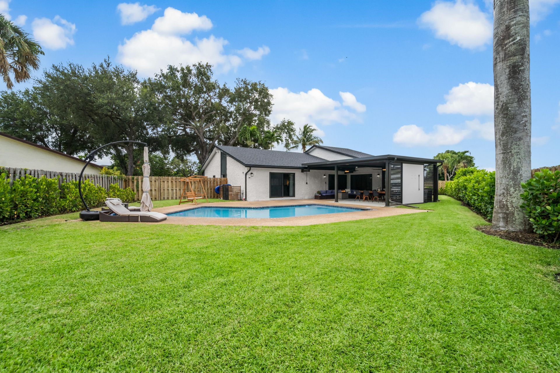 6299 Hollandaire Drive E, Boca Raton, FL 33433 Photo