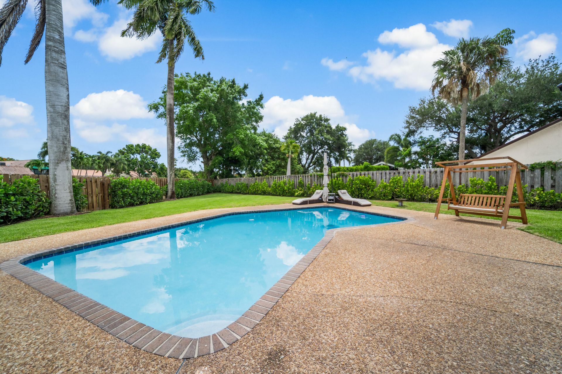 6299 Hollandaire Drive E, Boca Raton, FL 33433 Photo