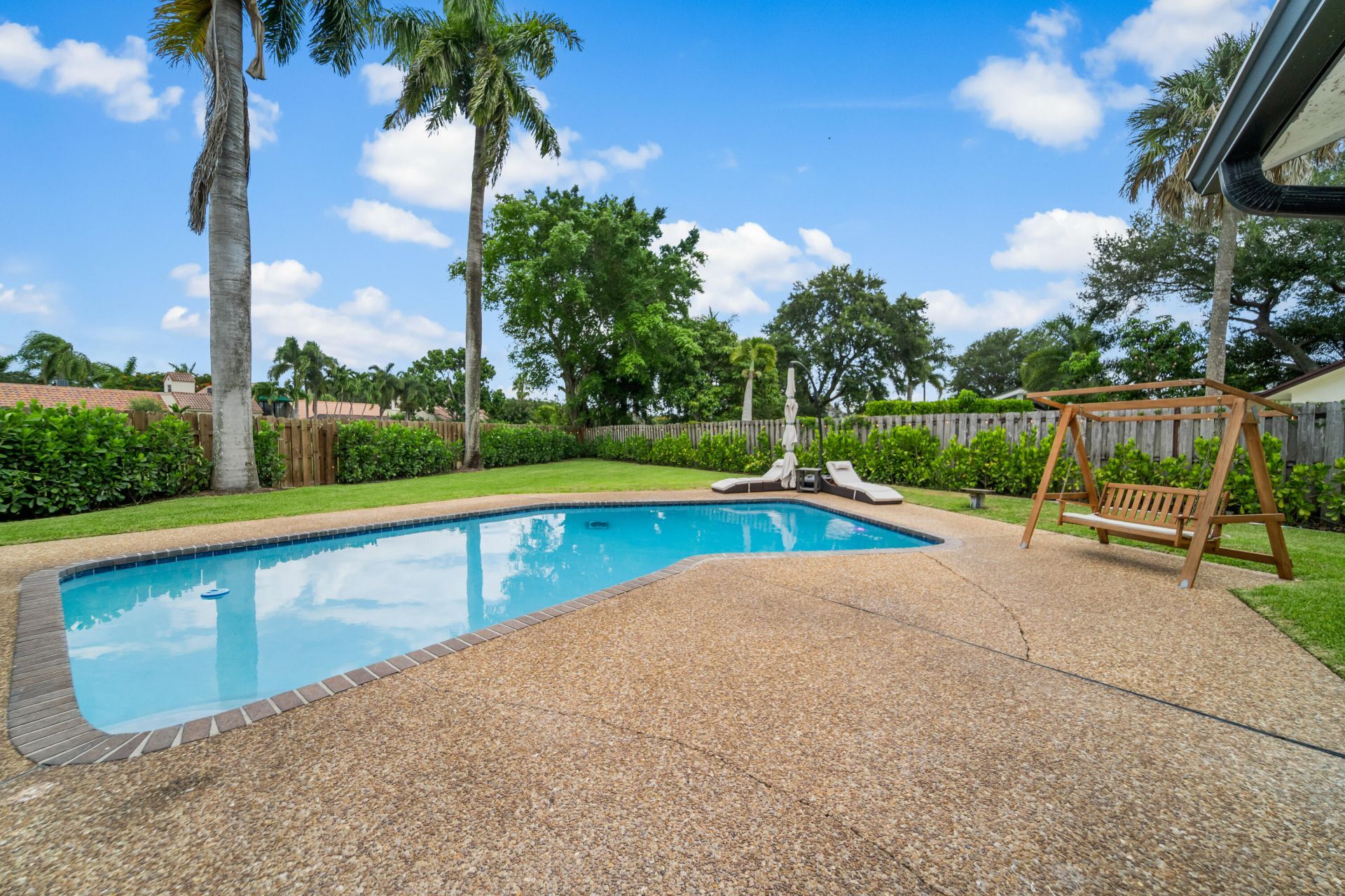 6299 Hollandaire Drive E, Boca Raton, FL 33433 Photo