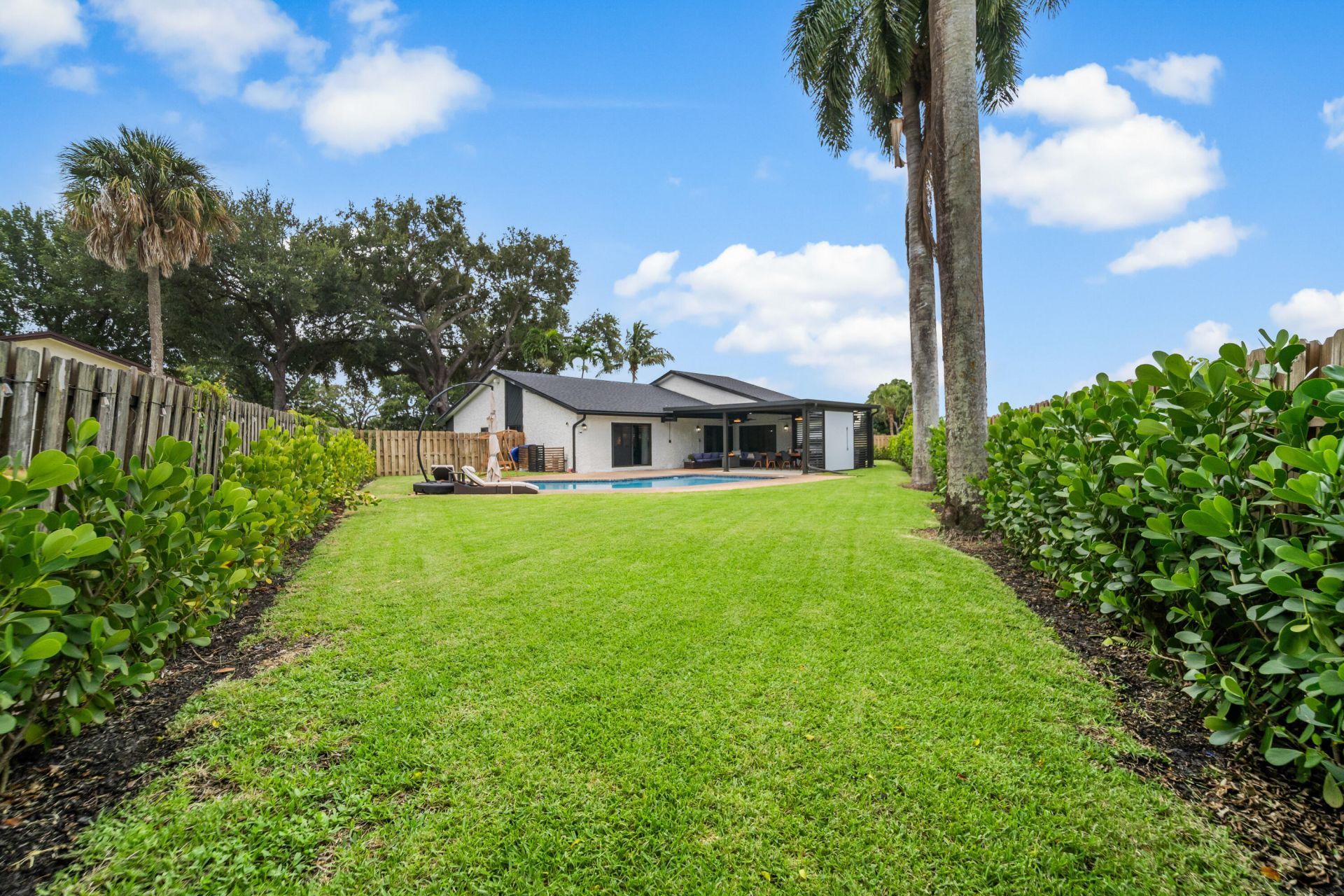 6299 Hollandaire Drive E, Boca Raton, FL 33433 Photo