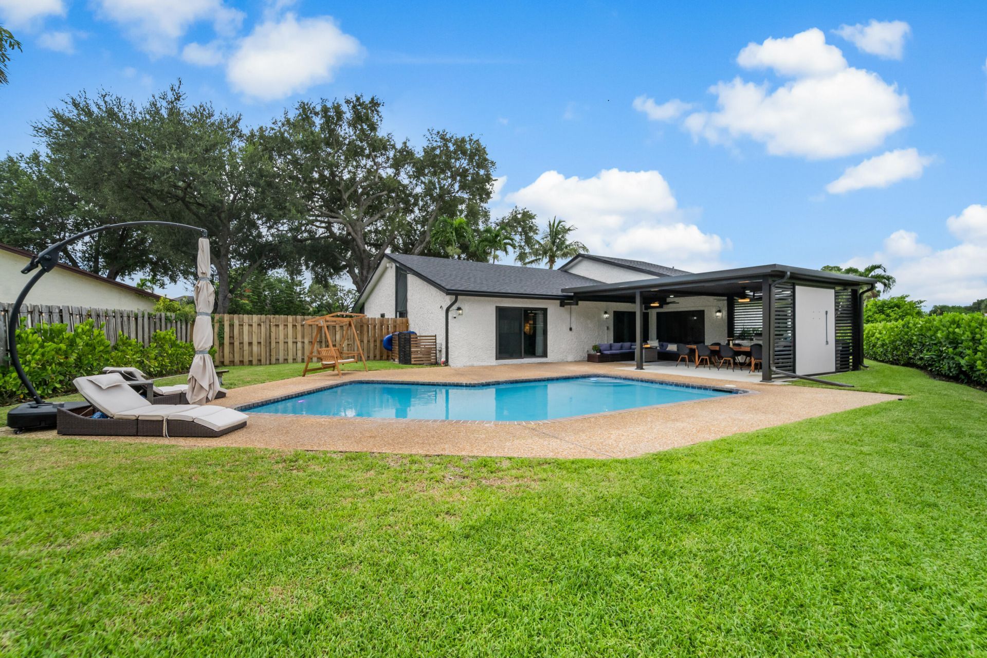 6299 Hollandaire Drive E, Boca Raton, FL 33433 Photo