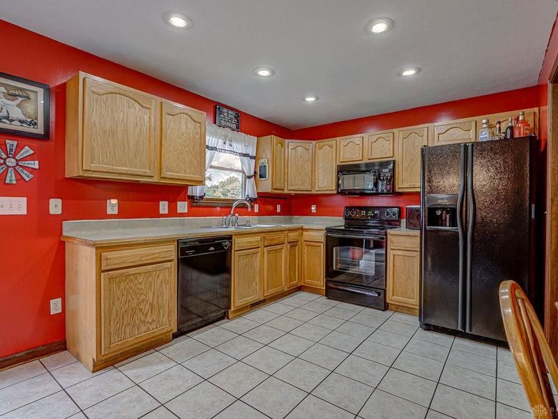 817 Old Norse Drive, Lakengren, OH 45320 Photo 15