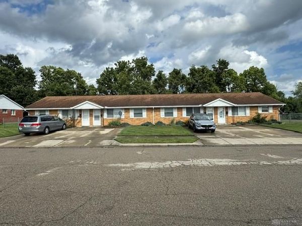 5400 Lofino Court, Huber Heights, OH 45424